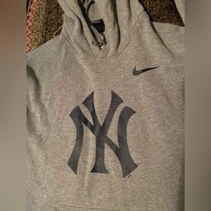 Nike New York Yankees Gray Men’s Hoodie